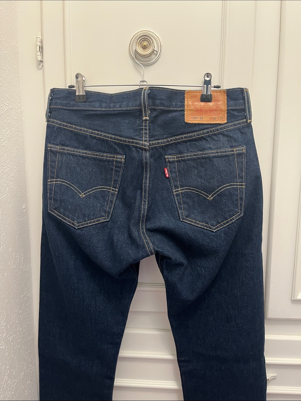 Levi's Dark Blue Straight Leg Women's Jeans with Signature Red Tab
